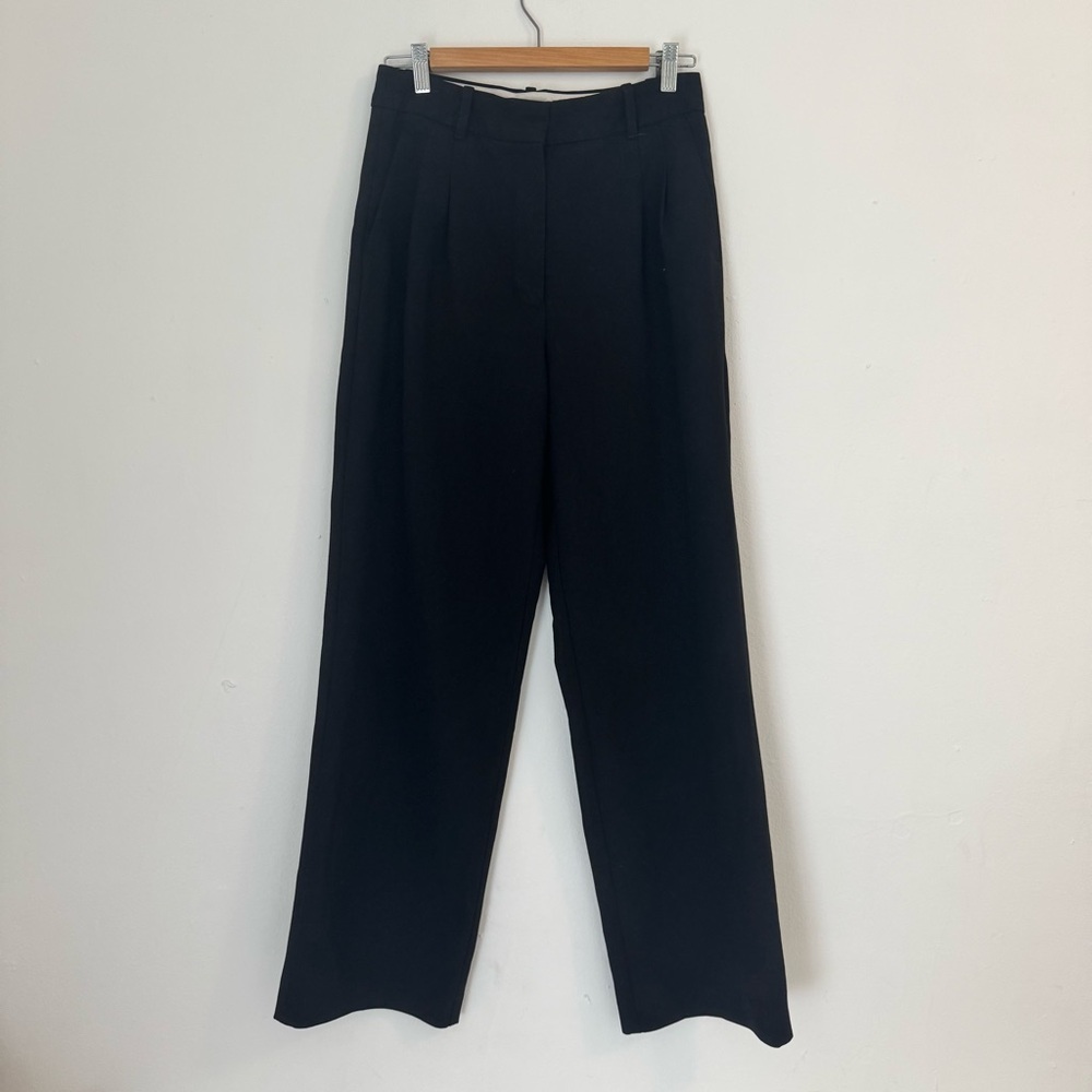 Aritzia The Effortless Pant Black Women's Trousers